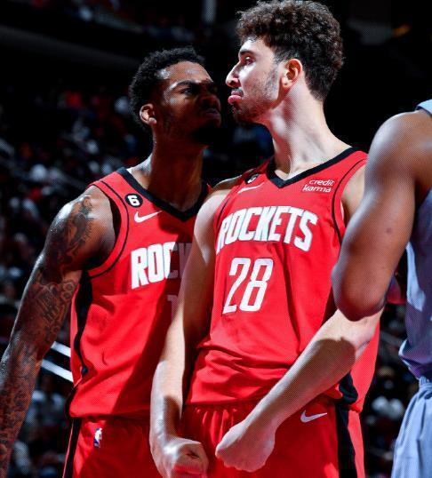 陈哲宣得到津门虎赛季首红，中超所有球队本赛季都有红牌入账（陈哲宣吃到津门虎赛季首红，中超本季已无球队零红牌）