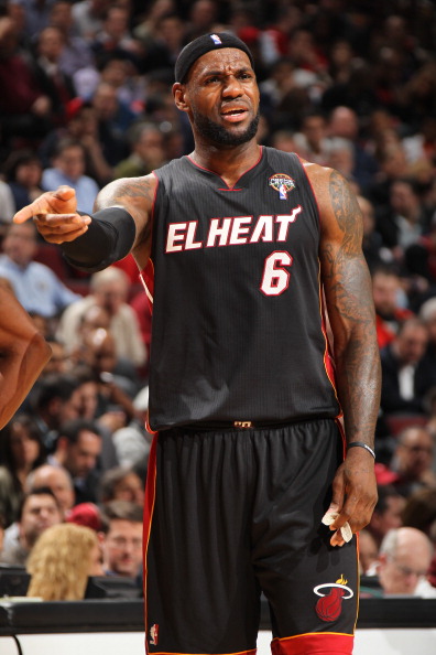 官方：罗马主帅加斯佩里尼当选意甲10月最佳主帅（官方宣布：罗马主帅加斯佩里尼荣膺意甲10月最佳教练）