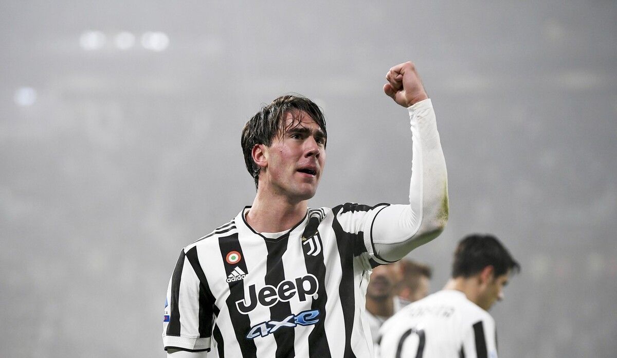 海纳：凯恩还有一年半的合同，我想不出他有什么理由离开拜仁