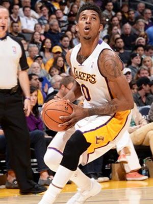 图片报：多特高层现在目标是联赛亚军、欧冠联赛阶段前八晋级（《图片报》：多特高层将目标定为联赛亚军与欧冠八强）